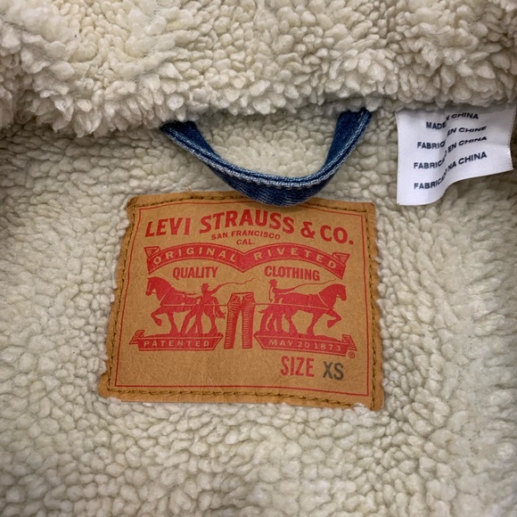🍋Levi’s Sherpa Jacket - Picture 6 of 6